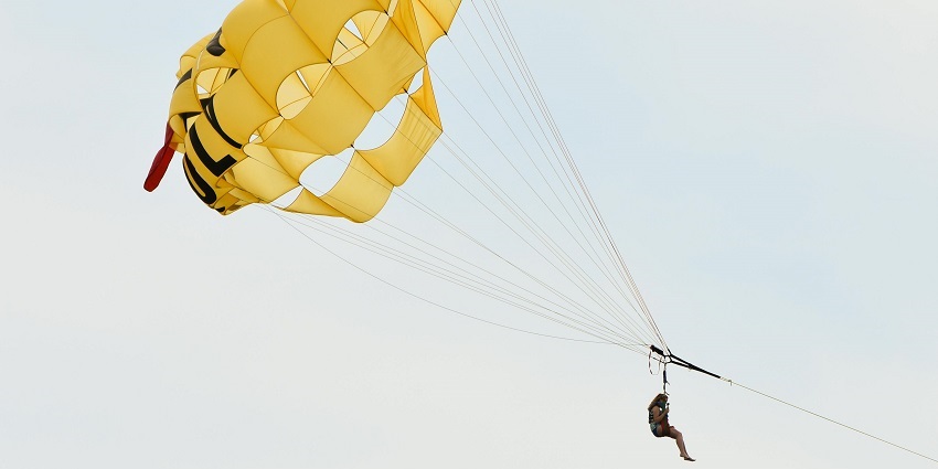 Parasailing is one of the popular Bentota water sports that is opted for by tourists.
