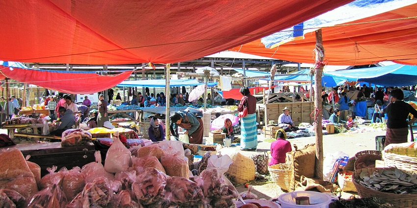 Paro weekend market with a range of fresh and local handicrafts, a shopping spot.