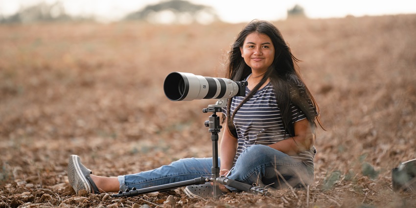 Camera photographing a field of flowers is one of the things to do in Sanjay Gandhi National Park.