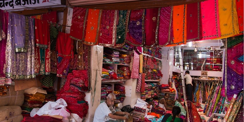 Pashupati Bazaar is a great place for bulk purchases of saree shopping in Jaipur.