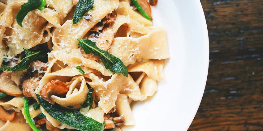 Pasta is one of the most tempting and the best food item in Paharganj for all to try.