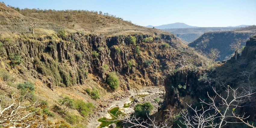 Stunning view of Patalpani Waterfall, one of the stunning places to visit near Ujjain.