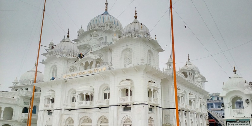 Takht Sri Patna Sahib featuring traditional architecture and gurudwara surroundings