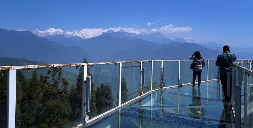 Panoramic view of the beautiful summits of Mount Himalaya from the sky bridge in Pelling