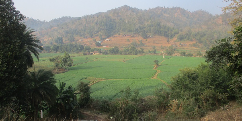 Scenic view of Poptali village, a gateway to the Phulwari ki Nall wildlife sanctuary
