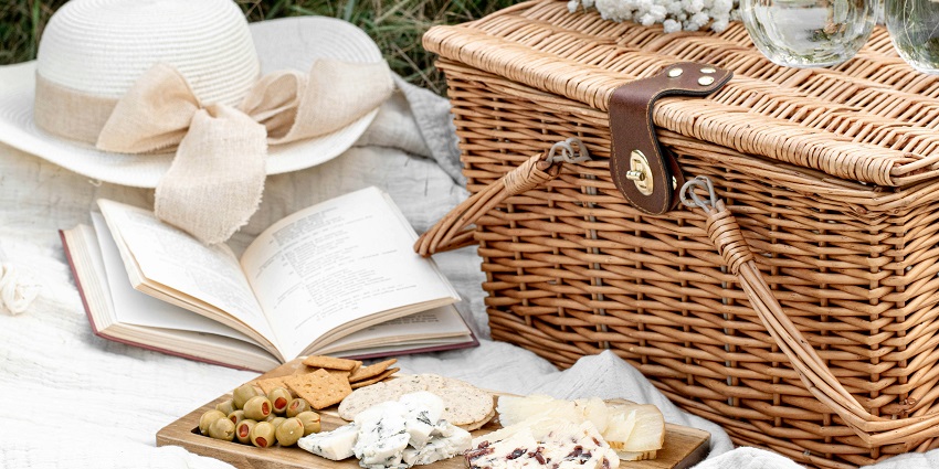 After exploring the St Jerome Fort, you can enjoy a picnic amid the verdant Jetty Garden.