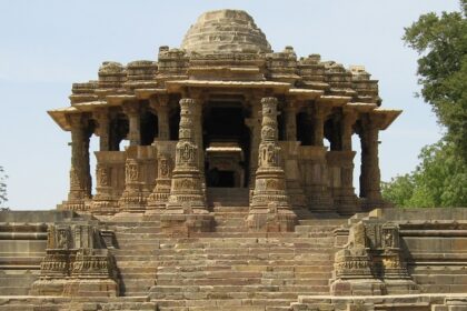 Scenic snapshot of the beautiful sun temple which is one of the picnic places near Rajkot