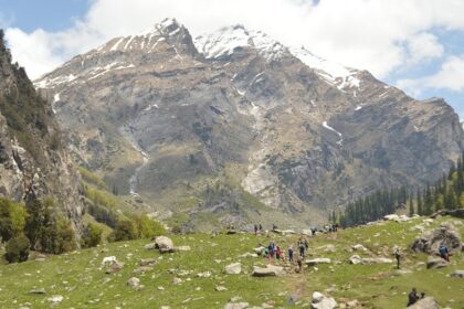 Hampta pass trekking experience is a must for all adventure and thrill seekers