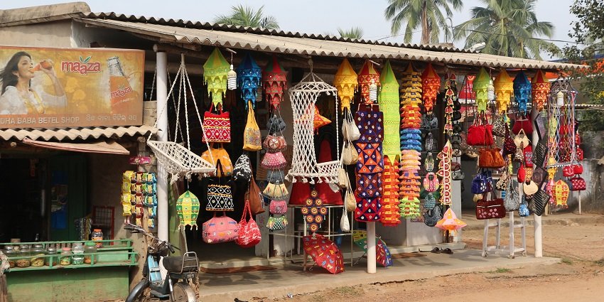 Image of colourful traditional handicrafts and vibrant decorations displayed in Pipili, Odisha