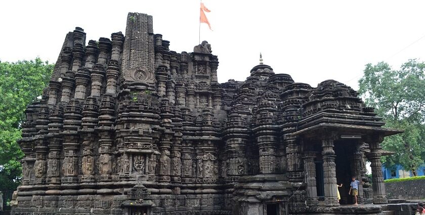 Get to explore this tranquil town, decked with ancient temples and lakes, in Maharashtra.