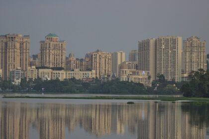 Places to visit in Chembur offer vibrant parks, temples, shopping, and cultural diversity.