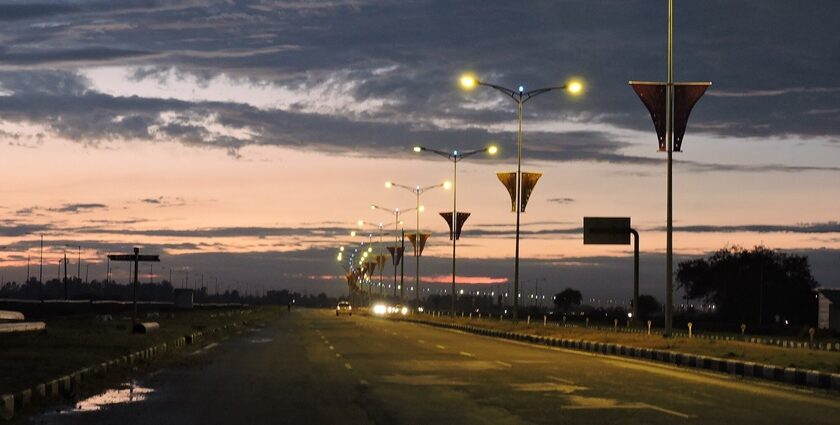 A beautiful view of Chandigarh International Airport road located in Mohali.