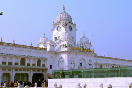 There are several tourist places to visit in Punjab, providing a thrilling experience.