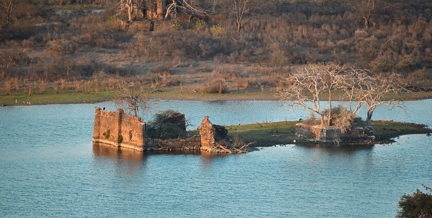 The entrance to Ranthambore Fort, featuring Hamir Kund, located in Sawai Madhopur.