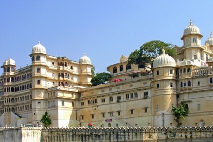 There are a few amazing places to visit near Udaipur within 50 km of distance for visitors.