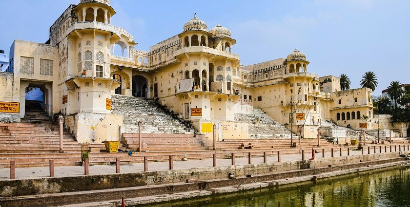 Get to explore some of the beguiling attractions in a city located in northern Rajasthan.