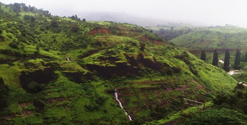 Explore the magical town of Maharashtra for waterfalls, lakes, and lush green hills.