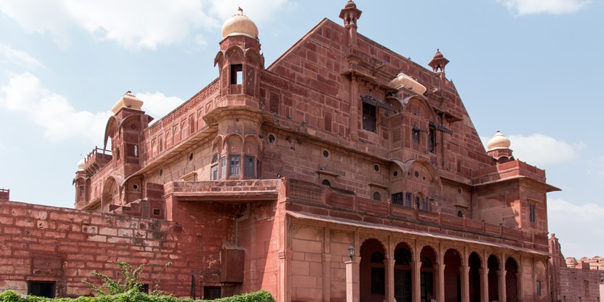 Pokhran Fort, a historical and architectural marvel located in Rajasthan's desert region.
