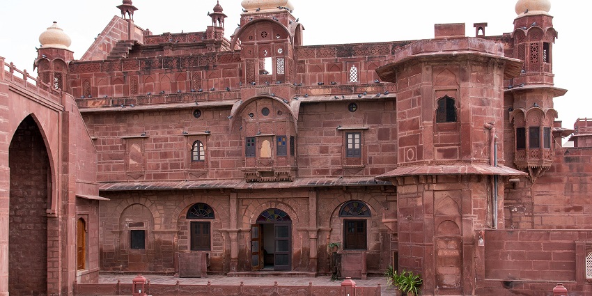 Image of the intricate architecture of Pokhran Palace - A part of the palace is converted into a luxury hotel