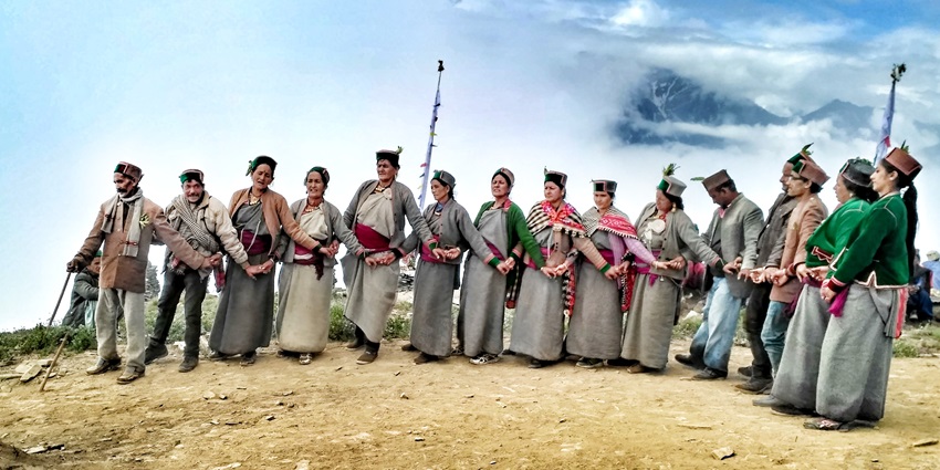 Image of Himachal Pradesh local people celebrating cultural festival by traditional dancing style