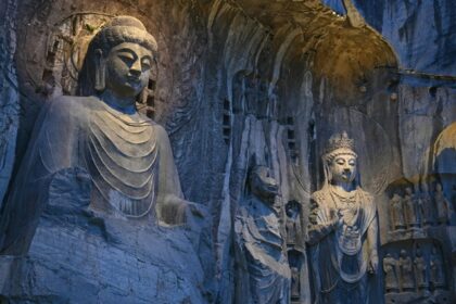 With a bevy of statues of Gautam Buddha, this attraction in Gujarat is a must-visit.