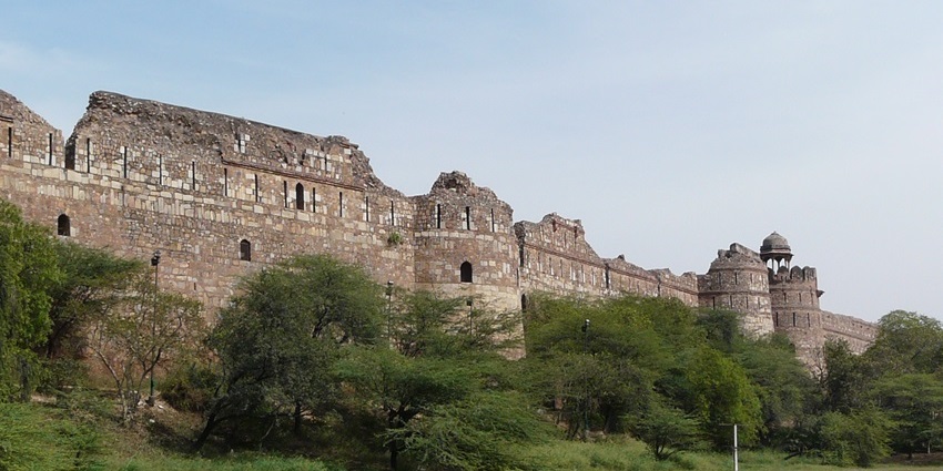 Purana Quila or Old Fort is one of the oldest places to visit in Delhi with family for fun.