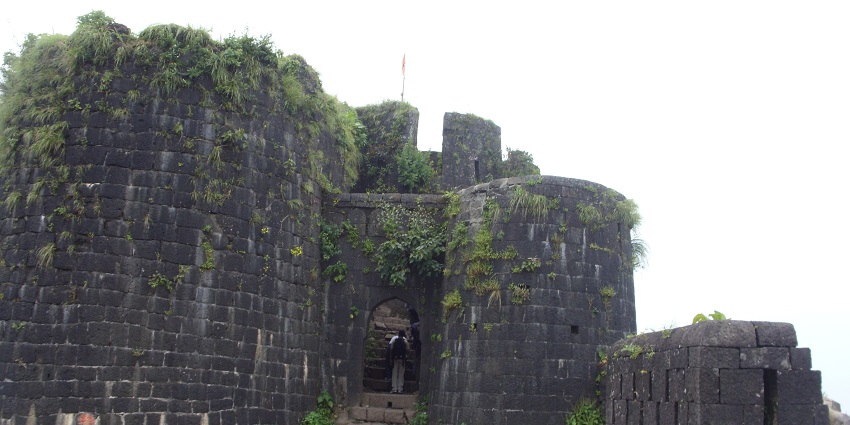 Purandar Fort, a historical attraction, is one of the best places to visit in Bhor town.