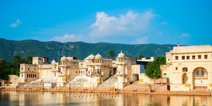 Pushkar Lake, formed by Lord Brahma, has 52 ghats for devotion and is one of the top tourist spots