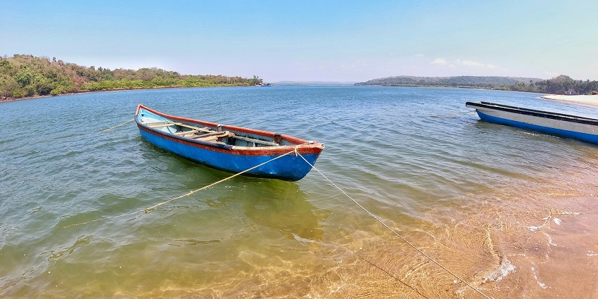 Explore Querim Beach which is a quaint beach known for its simplicity and peaceful vibe.