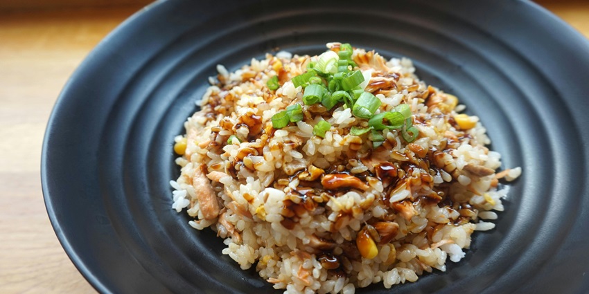 RGB Restaurant is famous for the best food in Bhavnagar, like paneer butter masala.