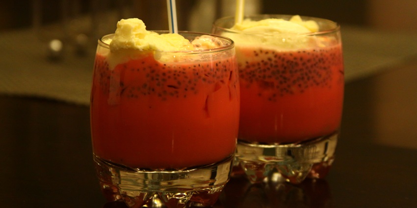Rabri Falooda is one of the most popular and delicious dishes to try in Punjab for all.