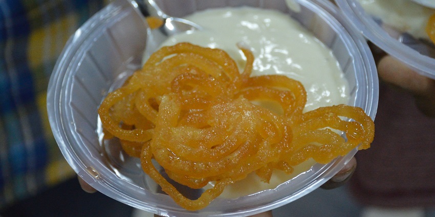 Rabri jalebi is one of the most popular street food in Rajouri garden for sweet tooths