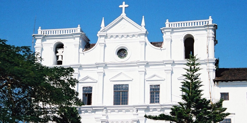 Rachol Seminary Arch, known for its haunted legends related to a Portuguese soldier.
