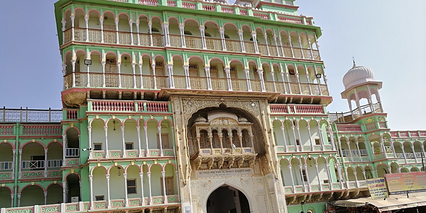 Detailed architecture of the temple, one of the best places offering a spiritual retreat