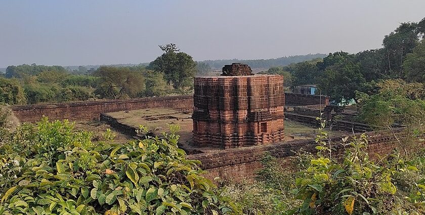 Raibania Fort is a historic and ancient fort, making it a popular tourist destination.