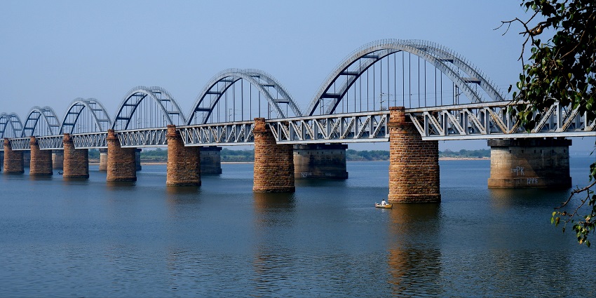 Rajahmundry is one of the major places with great historical and cultural significance.