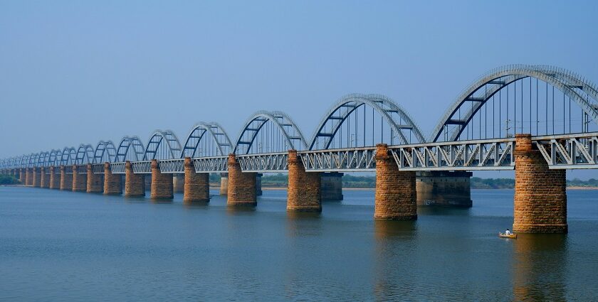 An image of Havelock Railway Bridge and Indian Railway Godavari Railway Bridge.