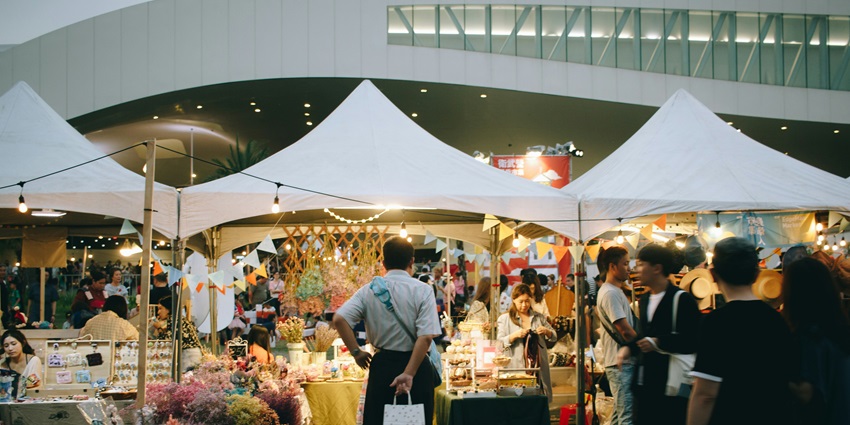 Rajguru Market is a bustling shopping hub featuring a vast variety of things to shop for.