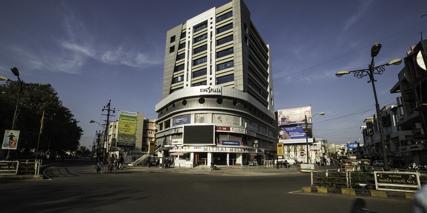 Image of King's Plaza, a commercial plaza located in the heart of Rajkot