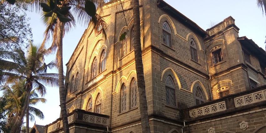 An image of Rajkumar College which is a place to visit near Doll Museum Rajkot, Gujarat.
