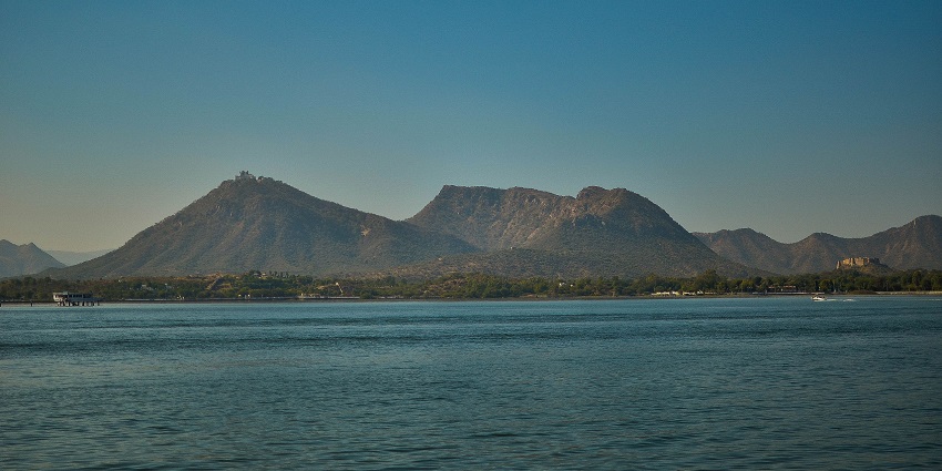 Ram Sagar Lake, a peaceful 18th-century spot near Sheragarh Fort, Dholpur, ideal for boating