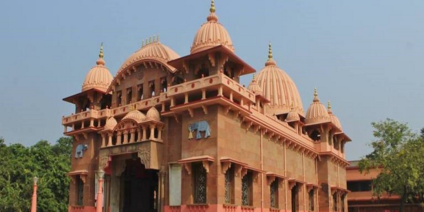 Ramakrishna Ashram building with traditional architecture, offering a peaceful spiritual retreat.