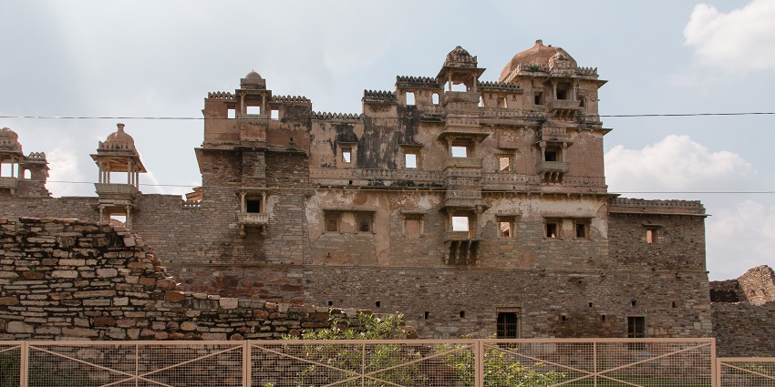 Rana Kumbha Palace is among the most haunted places in Rajasthan with tales of Rani Padmini.