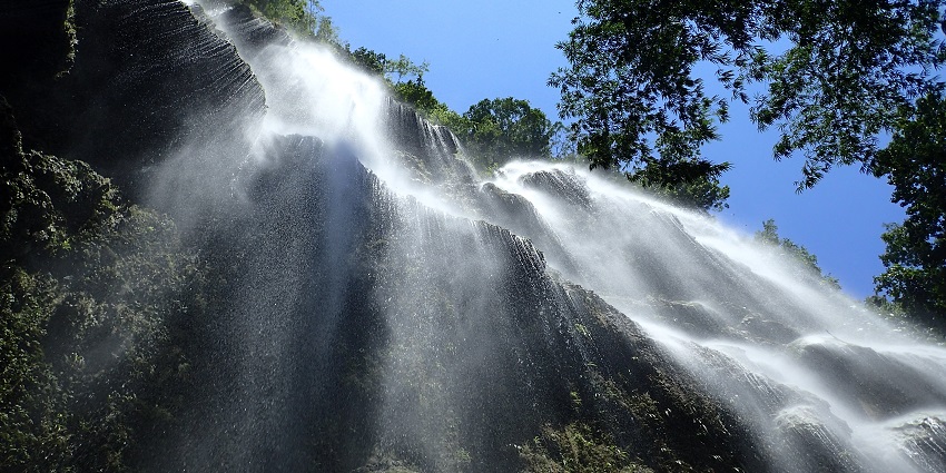 Randha Falls - one of the places to visit in Bhandardara featuring Pravara River waterfall.
