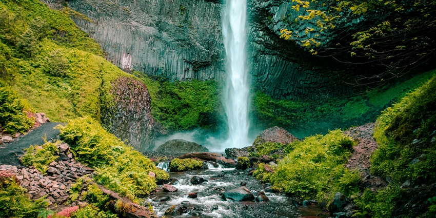 Randha Falls, cascading from 170 feet, is among the best places to visit in Ahmednagar.