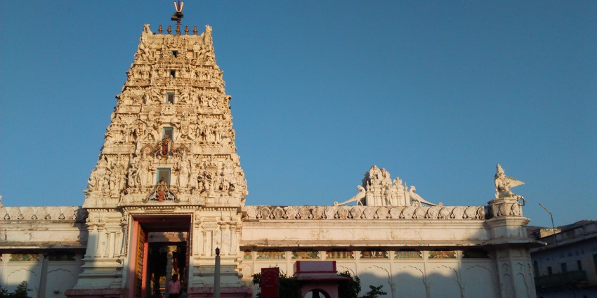 Shri Rangji Temple in Pushkar, known for its Indian, Mughal, and Rajput architecture.