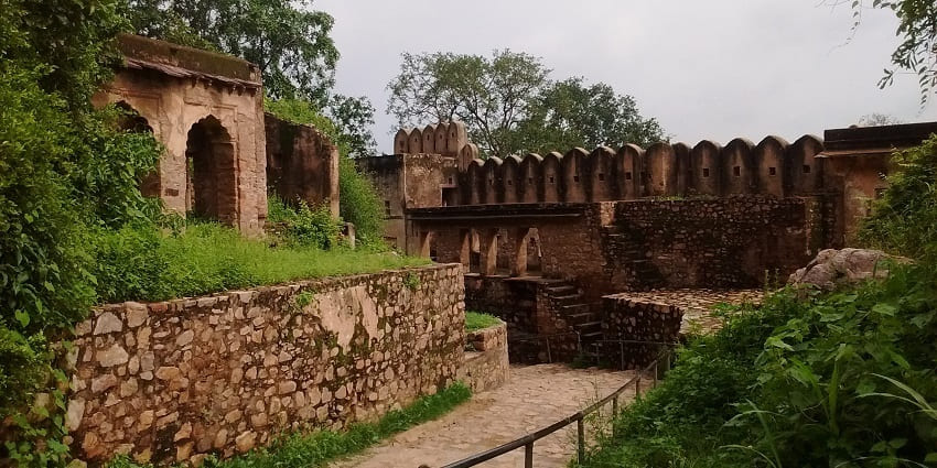 A Panoramic view of the ancient Ranthambore Fort located in Sawai Madhopur, Rajasthan.