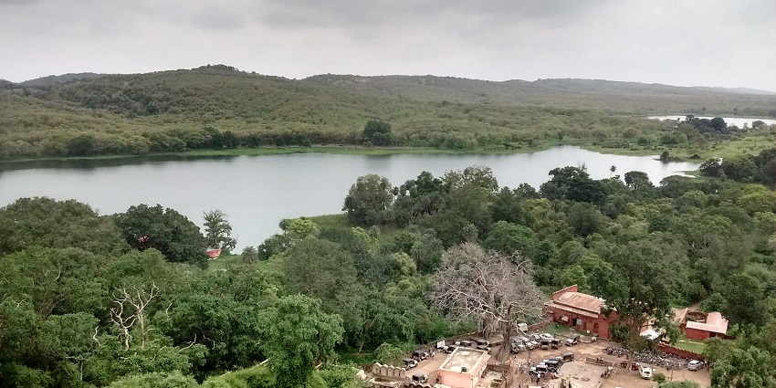 Image of moderate hike to Ranthambore Fort with wildlife, ruins, and views