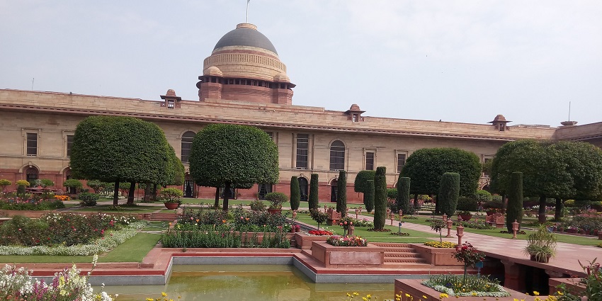 Rashtrapati Bhavan is one of the places to visit near this museum with huge gardens