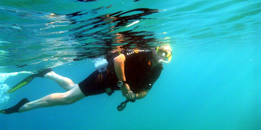 Enjoy the recreation of Scuba Diving Malaysia in the Redang Island with beautiful corals.